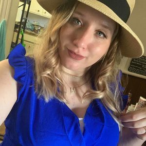 Meet your Posher, Sara